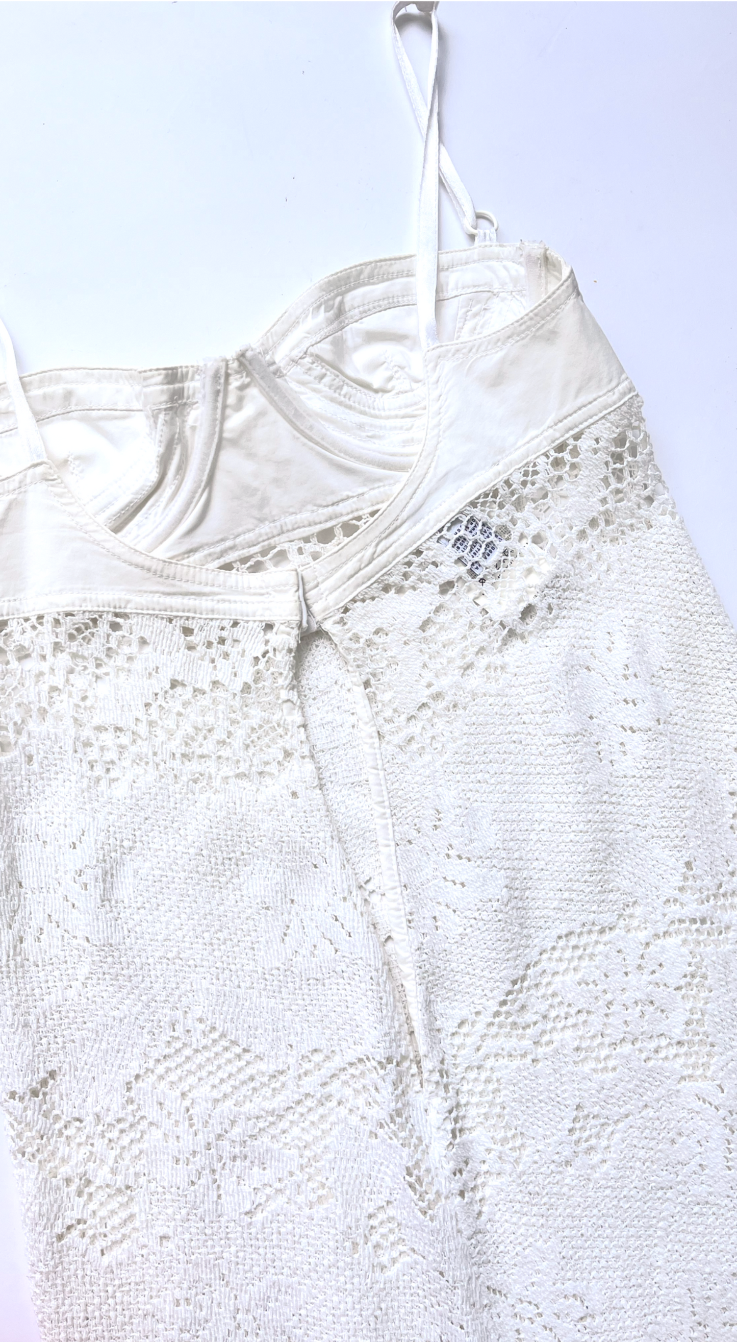 Dolce & Gabbana 2006 White Floral Bustier Crochet Dress