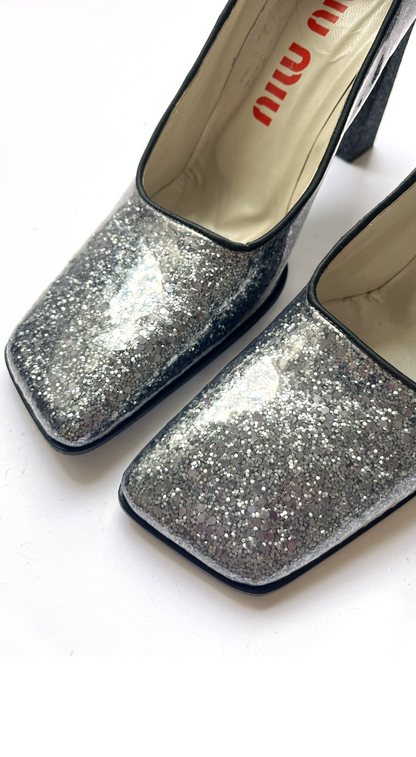 Miu Miu ~ Runway FW 1998 Grey Silver Glitter Patent Leather Mary Jane Heels