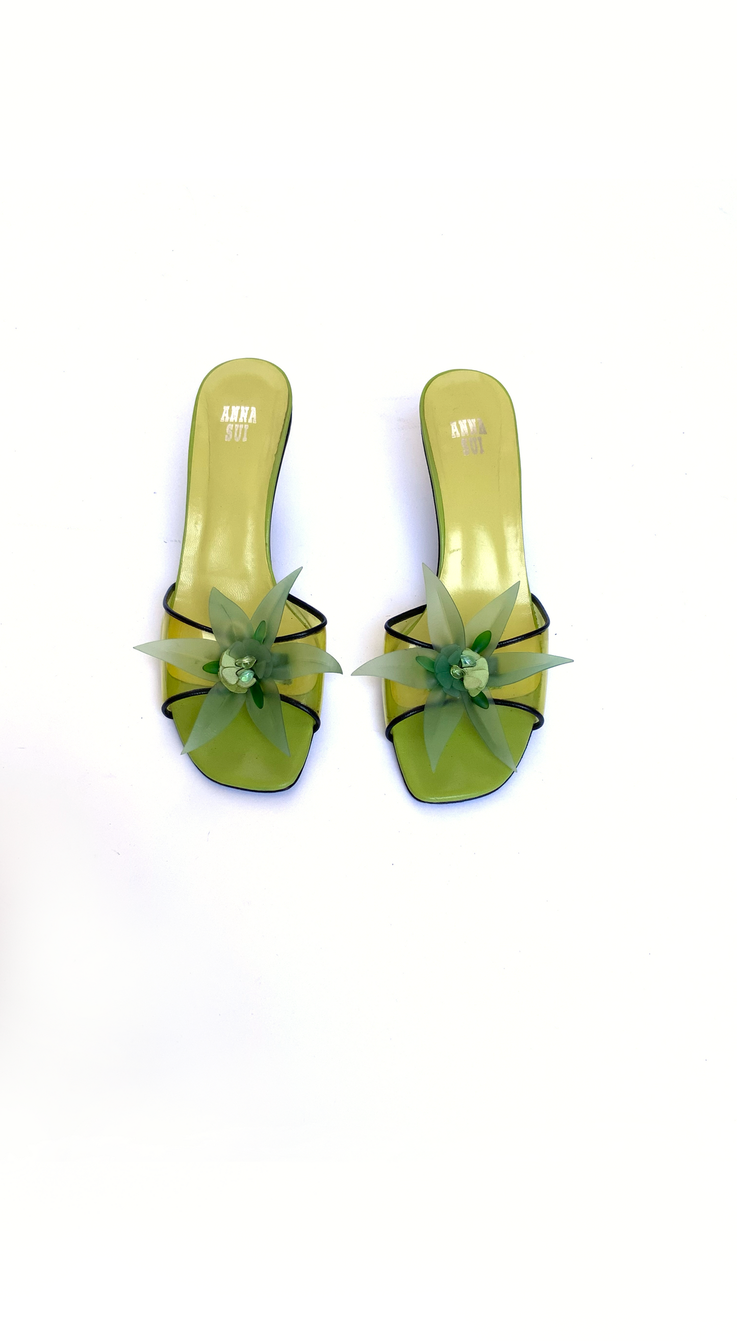 Anna Sui ~ Vintage Green Slingback Heeled Sandal with Flower