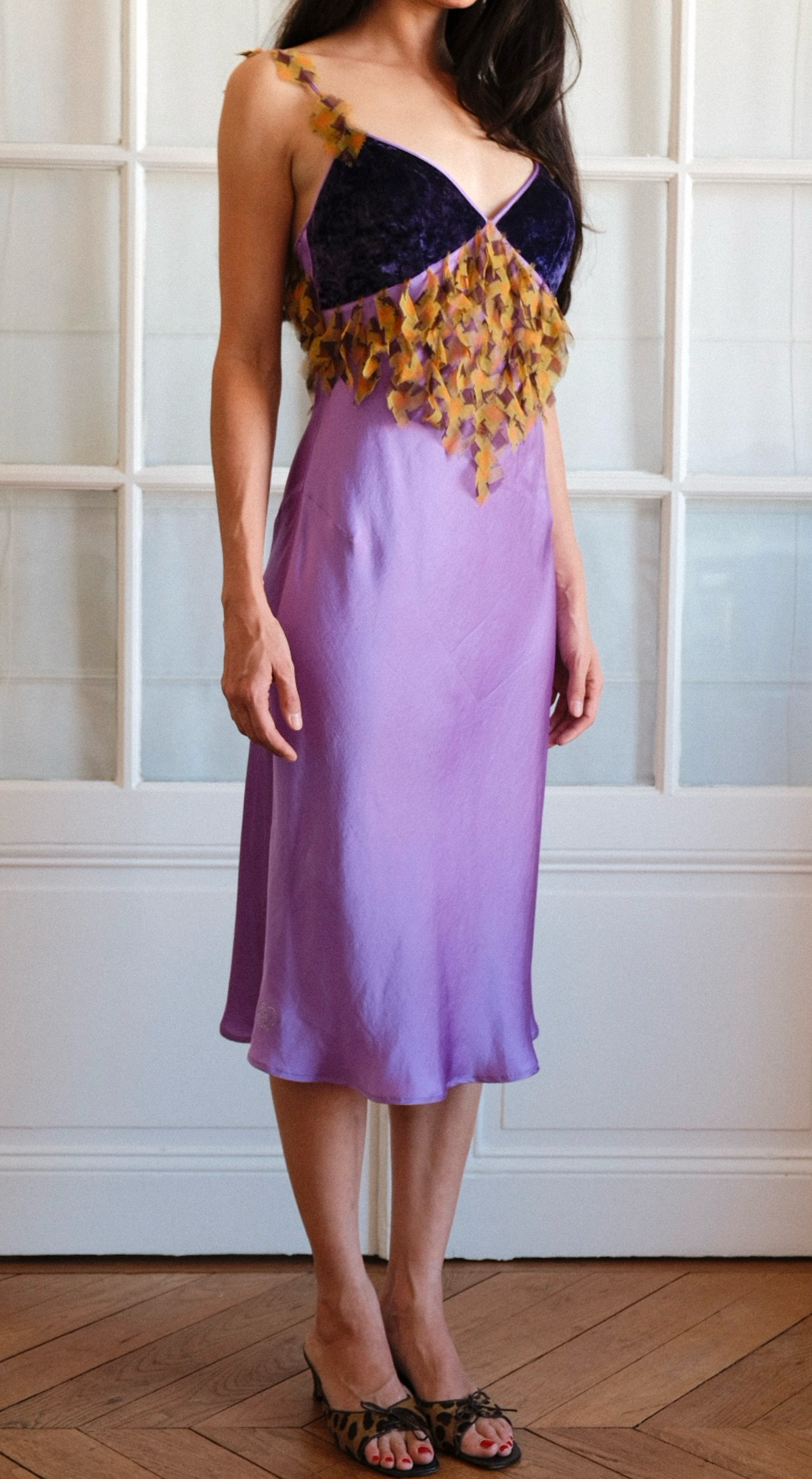 Voyage ~ 2000s purple silk velvet appliqué strap dress S-M