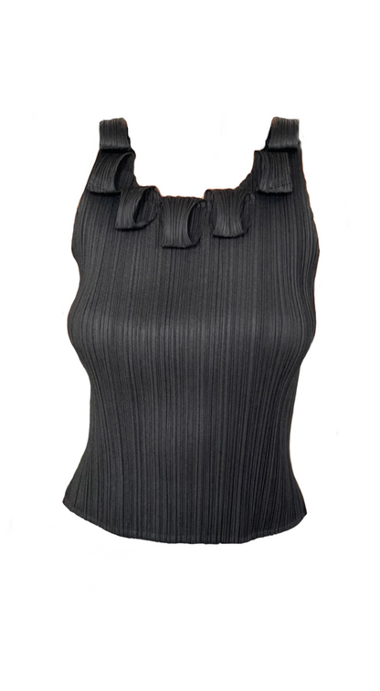 Issey MIYAKE ~ 2000s Sculptural Pleated Black Top